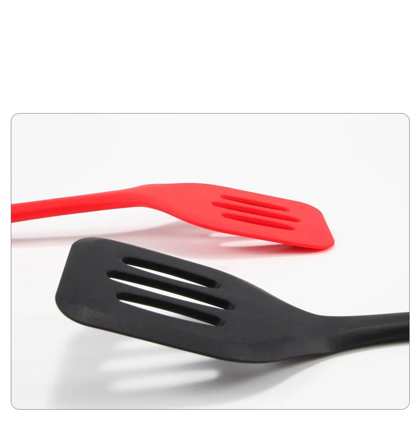 Kitchen Silicone Turners Gadgets Spatula Egg Fish Frying Pan Scoop Fried Shovel Slotted Turners Kitchen Tools Cooking Utensils